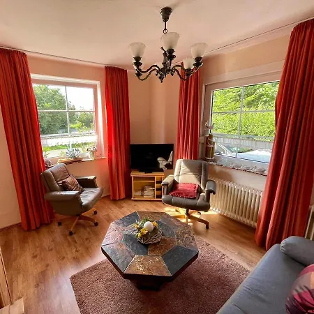 Ferienwohnung Kobisch 65264 شقة
